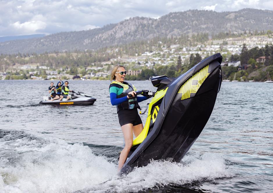5 health benefits of riding jet skis