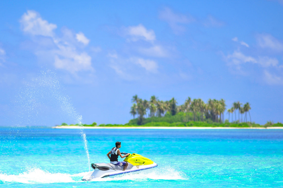 Jet Ski Clothes for Beginners: Stay Safe and Stylish on Your Sea-Doo Adventure
